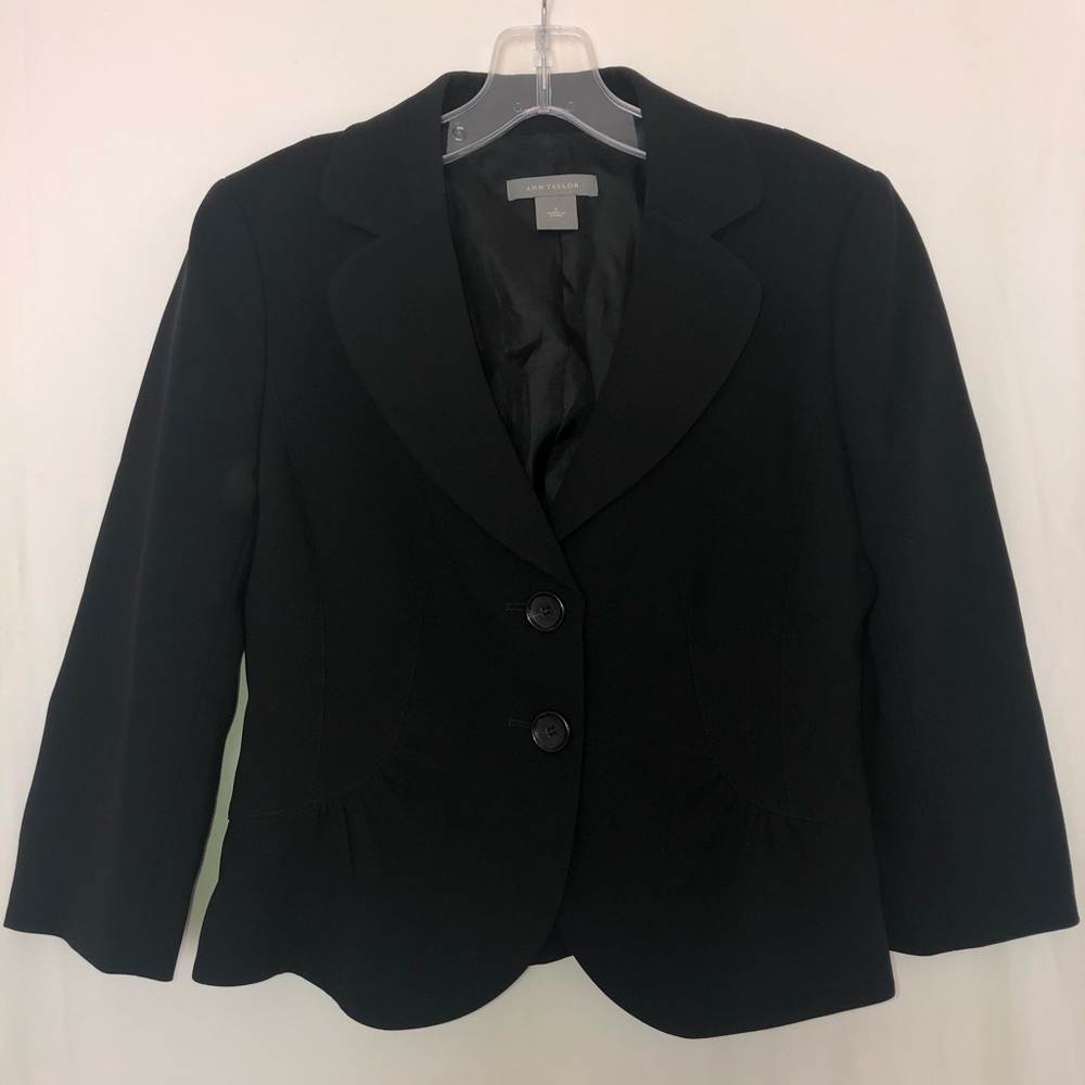 Ann Taylor Black Blazer Size 2 with a 3/4 sleeve.
